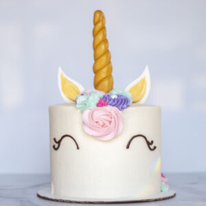 Unicorn Cutting Cake