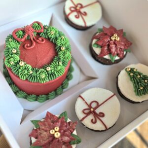 Nostalgic Holiday Wreath Package